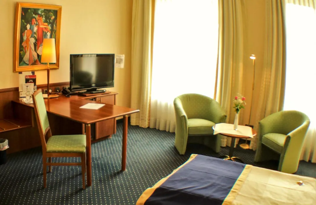 Victoria Hotel-1